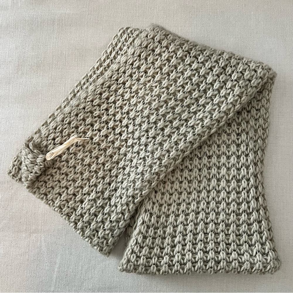 Paula Bianco - Circular Oversized Blanket Scarf